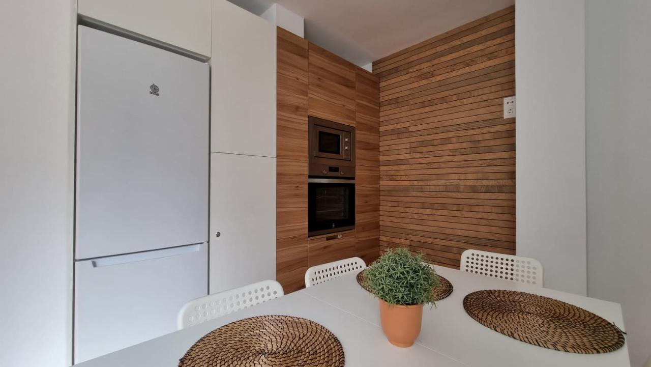 Piso Centrico Reformado / Apartment In The Center Nerja Exterior photo